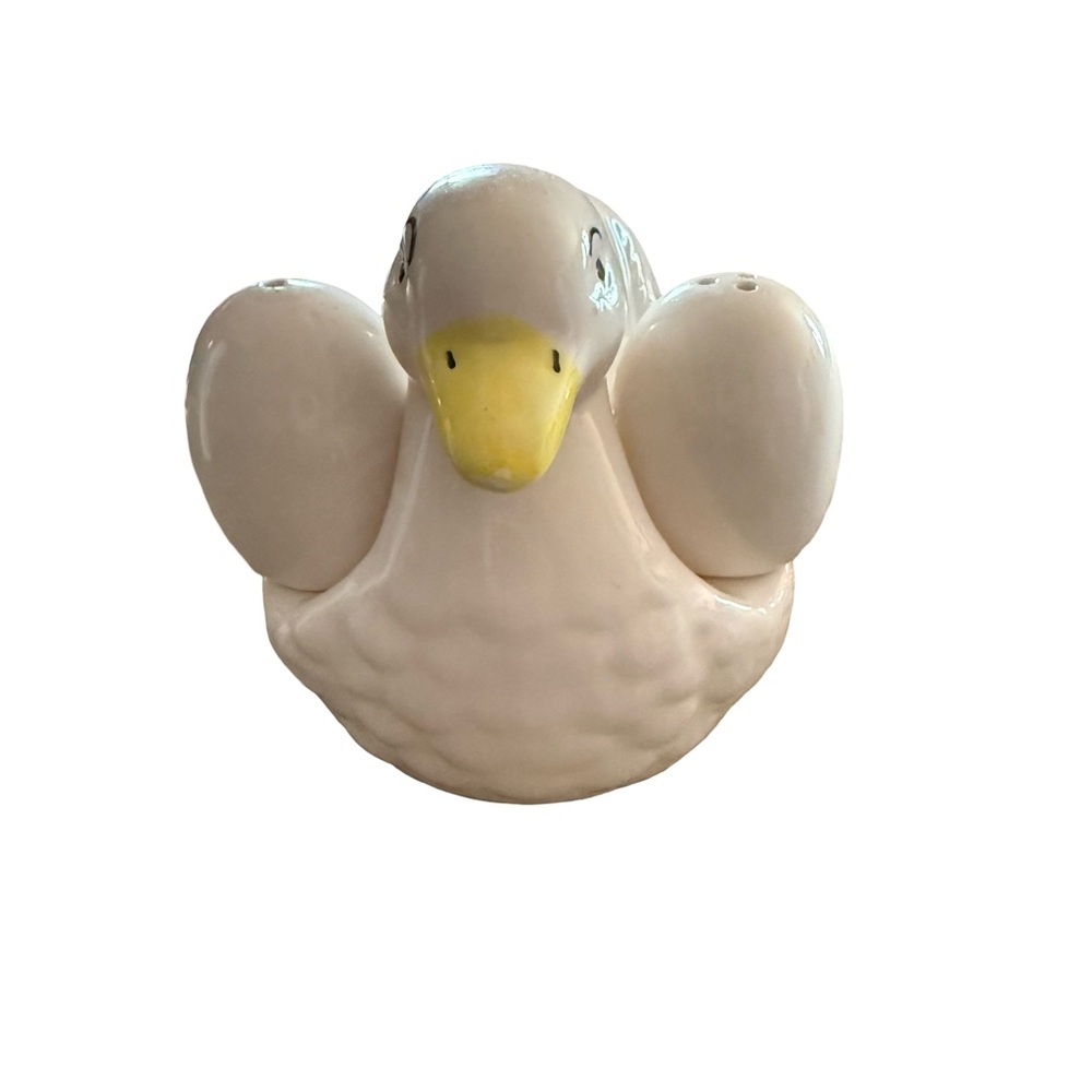 Vintage Duck Salt and Pepper Shaker Set and napkin holder